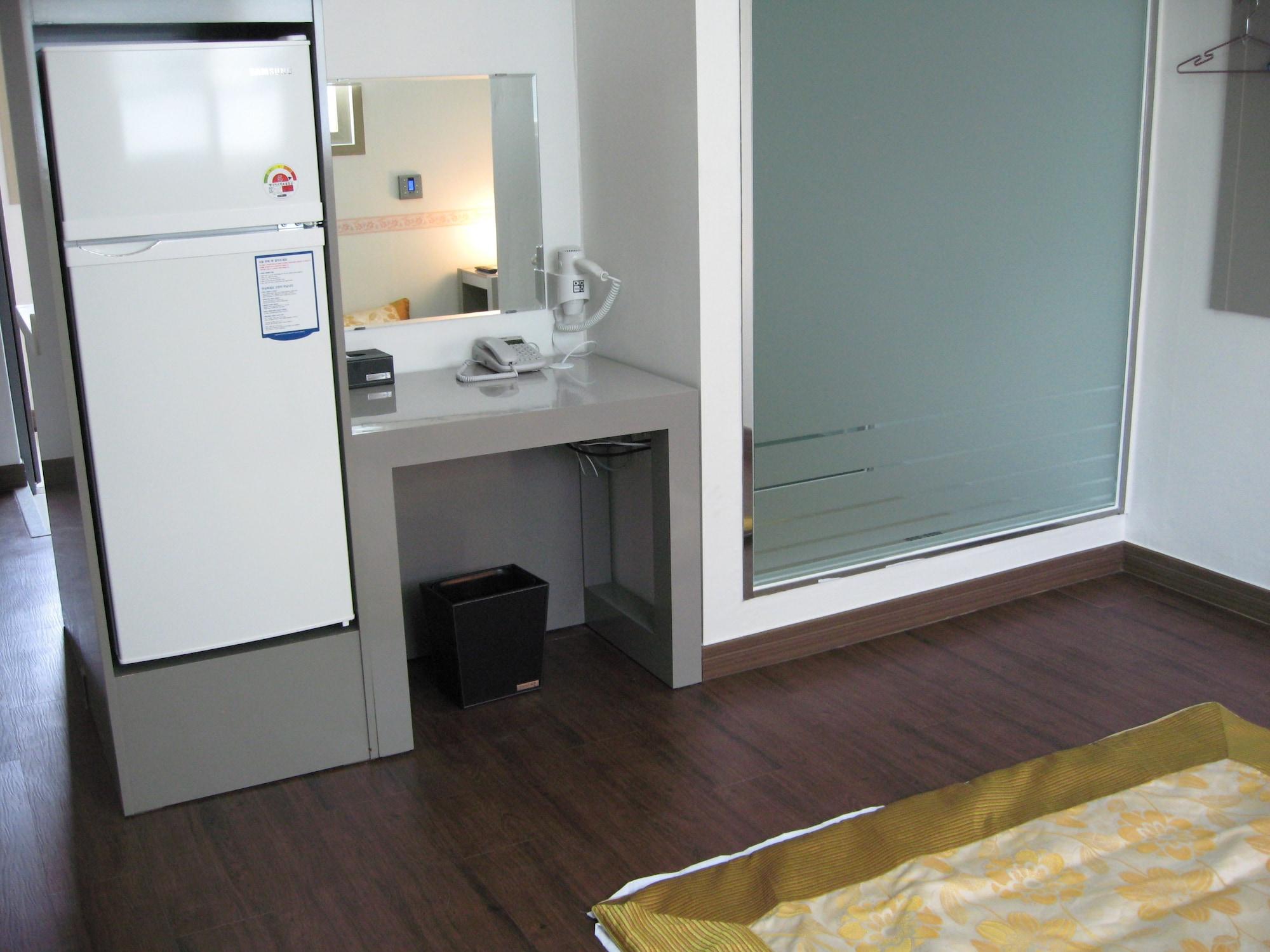 ซอมยอน เรสซิเดนซ์ มูมุม โฮเต็ล Hotel ปูซาน ภายนอก รูปภาพ